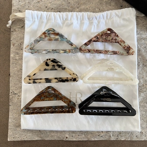 French Vintage Acetate Triangle Hair Claw Clip Hollow Geometric Leopard Marble Print Hair Accessory For Women Elegant Hair Styling Grip