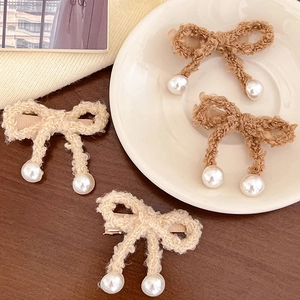 Sweet Faux Fur Bow Hair Clip With Artificial Pearls Lamb Wool All-Match Bangs Clip For Women Cute Korean Style Hair Accessories