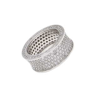 Macro di anello in argento con pavé di diamanti e fascia larga con pietre rotonde