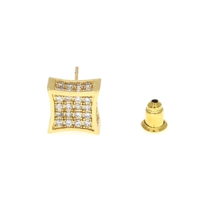 Détail de boucle d'oreille carrée dorée avec zircons et fermoir poussette de sécurité