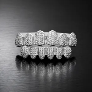 Hip Hop Copper Teeth Grillz Set Micro Pave Zirconia Iced Out Top Bottom Mouth Jewelry For Men Women Nightclub Rock Accessory