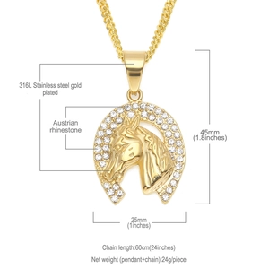 Men hip hop golden horse head horseshoe pendant necklace with sparkling rhinestones