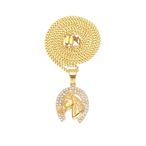 Hip hop horse head and horseshoe pendant necklace with sparkling diamonds for men