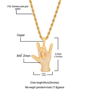 Pendentif geste hip hop avec zircons AAA sur chaîne en acier inoxydable doré