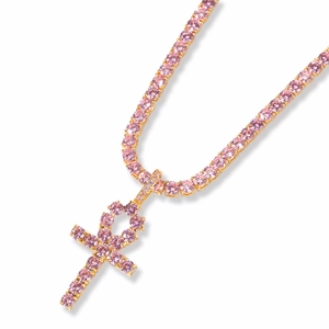 Detailansicht der goldenen Tenniskette mit rosa Zirkonia und Ankh-Kreuz-Anhänger