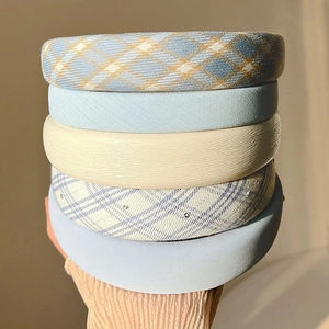 Lot de 5 serre-têtes épais bleus et beige avec divers motifs et textures de tissus