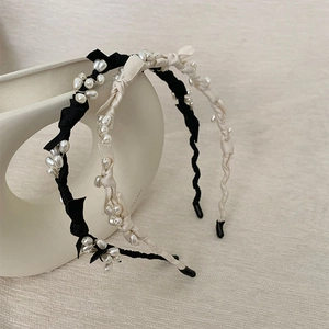 Elegant French style fabric headband with pearls and bowknots in black and creamy white