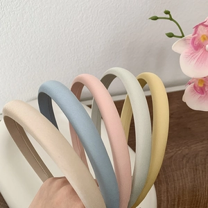 Bandeaux rembourrés élégants en cinq couleurs pastel pour la coiffure quotidienne des femmes