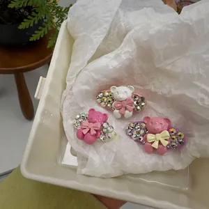 Driedelige set schattige beer haarclips met strass steentjes in roze wit en paars