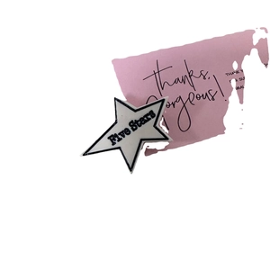 Pince à cheveux en étoile en acrylique avec texte Five Stars et carte décorative rose