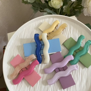 Candy Colored Wavy Acrylic Hair Clips Simple Irregular Acetate Duckbill Side Clips For Women Girls Daily Hair Jewelry