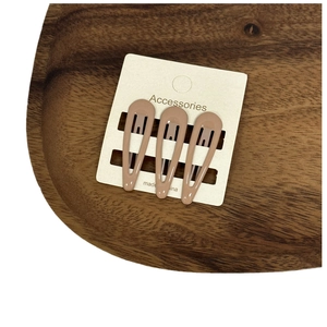 Lot de 3 barrettes BB goutte d'eau marron avec finition crème brillante sur carte