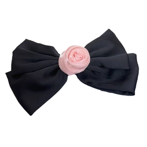 Elegante fiocco nero per capelli con rosa in raso rosa per donne alla moda