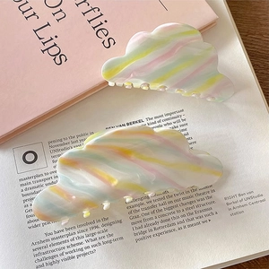 Pince à cheveux nuage en acétate minimaliste avec texture marbrée aux couleurs macaron