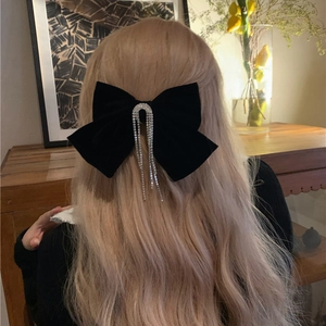 Pince à Cheveux Nœud Papillon en Velours Vintage Élégant Avec Gland en Strass Style Français Grand Nœud en Satin Noir Accessoires Cheveux Femme