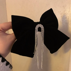 Barrette à cheveux nœud en velours noir élégant avec pompon en strass de style rétro français