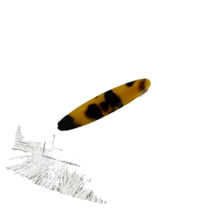 Barrette à cheveux minimaliste en résine écaille de tortue avec motif léopard ambre
