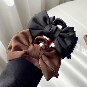 Pinces à cheveux élégantes en satin avec nœud noir et marron, pinces croco pour femmes chic