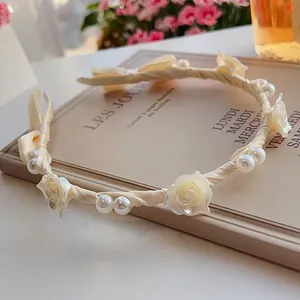 Cremeweißes Stoff Satin Haarreif Mit Kunstperlen Harz Rosenblüten Dekoration Französischer Stil Schleife Haarschmuck Für Damen
