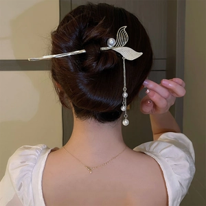 Elegante Meerminstaart Haarstokje Met Kwastje Hanger Van Legering Strass En Kunstparels Voor Vrouwen Vintage Chinese Haaraccessoires