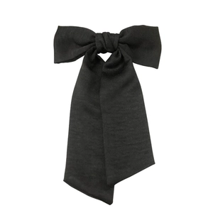 Barrette à cheveux grand nœud noir classique avec tissu mat et longs rubans élégants