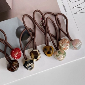 Lot de 7 élastiques cheveux style français avec perles cœur en résine aux tons chauds