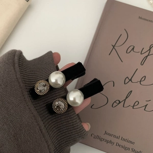 Elegant French Vintage Black Velvet Hair Clips With White Faux Artificial Pearl And Gold Rhinestone Duckbill Clips For Women Party Accessories