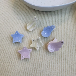 Mini mollette per capelli in acetato con stelle e ali, strass in colori macaron