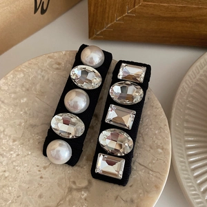 French vintage hair clip set with elegant pearls and sparkling rhinestones on black base
