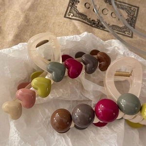 Chic heart and colorful bead hair claw set in retro resin finishes for women