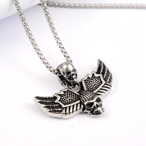 Collier gothique avec pendentif double crâne ailé en acier rétro et chaîne box