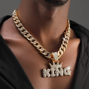 Hip Hop Iced Out King Buchstaben Anhänger Halskette Mit Kronen Design Legierung Strass Panzerkette Für Herren Schmuck