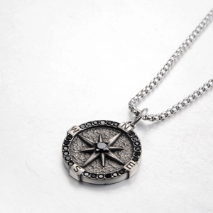 Retro compass star pendant necklace with black rhinestones in silver-toned steel