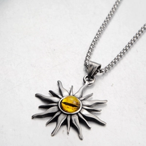 Collana con pendente occhio di sole gotico in acciaio inossidabile con occhio di drago giallo