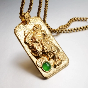 Vintage Edelstahl Tiger Pi Xiu Relief Anhänger Halskette Mit Grünem Strass Gold Amulett Münze Schmuck Für Herren Damen