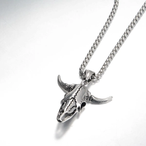 Retro bull skull pendant necklace in vintage stainless steel with durable box chain