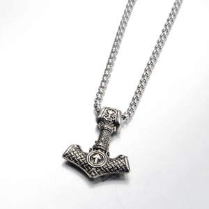 Vintage Σφυρί του Θορ Mjölnir μενταγιόν από ατσάλι τιτανίου με περίπλοκους σκανδιναβικούς ρούνους