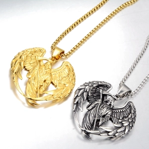 Collier Pendentif Faucheuse Gothique avec Ailes et Faux en Acier Titane Bijoux Hip Hop Punk pour Hommes Femmes Vintage