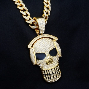 Hip Hop Iced Out Skull Head With Headphones Pendant Necklace Gold Plated Zinc Alloy Rhinestone Cuban Link Chain Jewelry