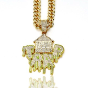 Hip Hop Iced Out Κολιέ με Μενταγιόν Σπίτι και Γράμμα TRAP από Κράμα Ψευδαργύρου Στρας Αλυσίδα Cuban Link Κοσμήματα