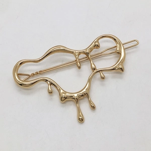 Minimalist Gold Alloy Liquid Metal Hair Clip For Women Electroplated Irregular Fluid Shape Metallic Headwear Accessory