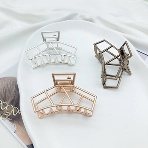 Pince à Cheveux en Métal Géométrique Minimaliste Coréen pour Femmes Grande Pince en Alliage Électroplaqué Coiffure