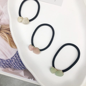 Élastique à Cheveux en Forme de Cœur pour Femmes Haute Élasticité Chouchous Doux Minimaliste Résine Bordure Dorée Accessoires de Coiffure