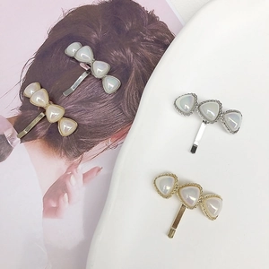 Elegant pearl and crystal hair clips set with gold and silver alloy finish for women