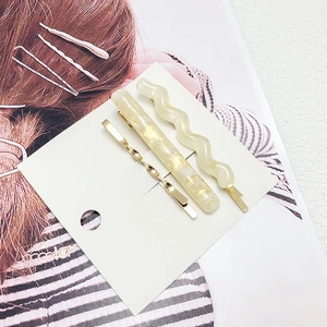Lot de 3 barrettes à cheveux avec résine crème ondulée et pinces en métal marbré