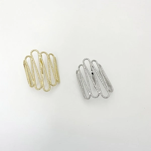 Minimalist Irregular U-Shaped Alloy Hair Hook For Women Low Ponytail Holder Hollow Wavy Metal Hair Clip Accessory