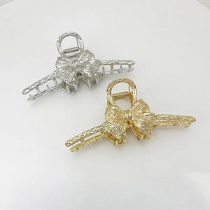 Elegant Alloy Bow Hair Claw Clip With Wrinkled Texture Gold Silver Large Shark Clip Fashion Hair Accessory For Women