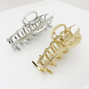 Minimalist large metal claw clips in gold and silver with unique hammered texture design
