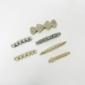 Elegant 6pcs set of gold and silver pearl hair clips with rhinestones for women