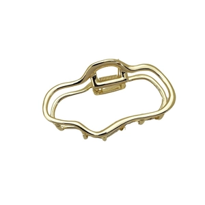 Elegant gold alloy cloud-shaped wave hair claw clip with a polished hollow metal design